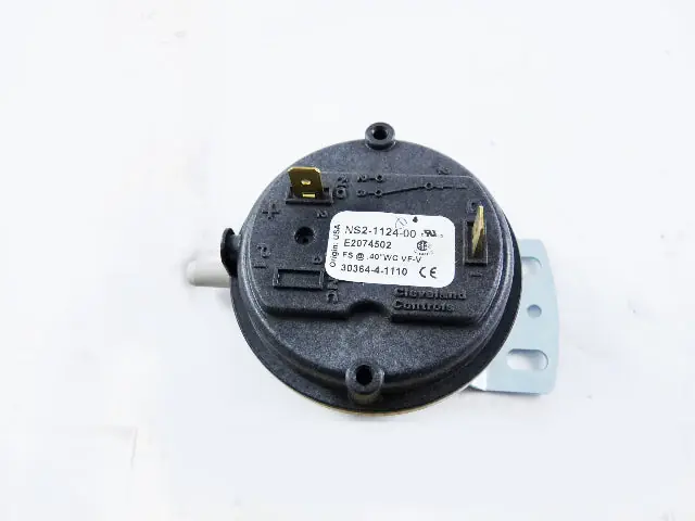 Laars E2074502 Air Pressure Switch 0-5000 ft 125-160