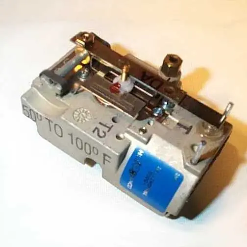 Johnson Controls T-5002-201 Pneumatic Room Temperature Transmitter