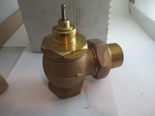 SK0320496-US20260702-105043-0 Honeywell V5045A1221 TRADELINE 1 1/2 IN. NPT - Image 1