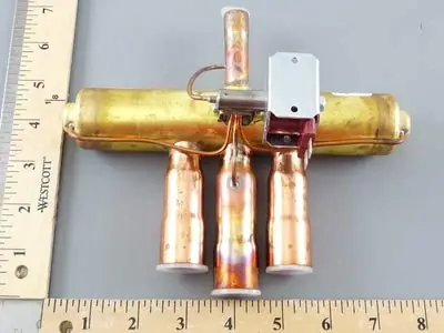 SK0321419-US20260702-105043-0 Heil Quaker 1185357 Reversing Valve with Coil - Image 1