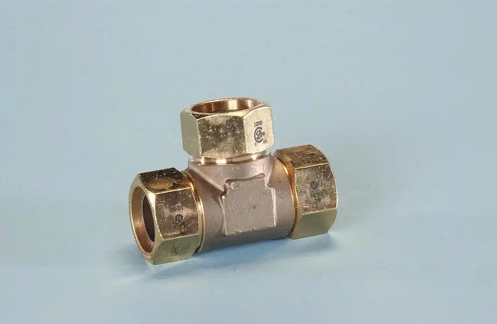 SK0324236-US20260702-105043-0 Omega Flex FGPTF1000T1000 Tee - TracPipe 1 - Image 1