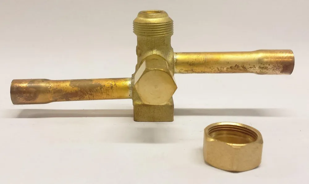 SK0338681-US20260702-105043-0 Rheem 61-104914-05 Service Valve - Image 1